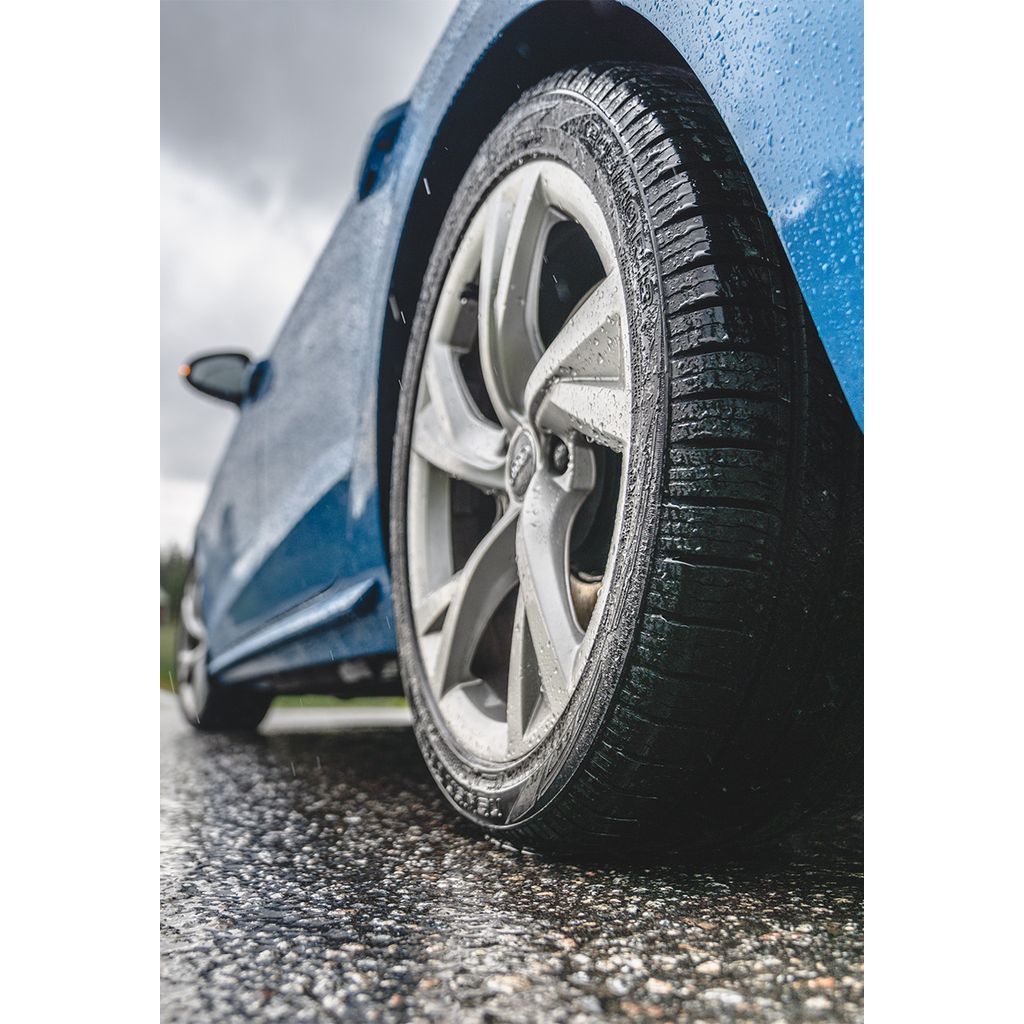 Nokian One - All-Season Touring Tire reliable | Point S